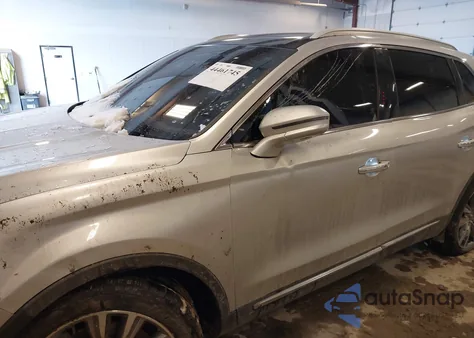 2016 Lincoln Mkx Reserve z USA, uszkodzony, nr VIN 2LMTJ8LP3GBL36672